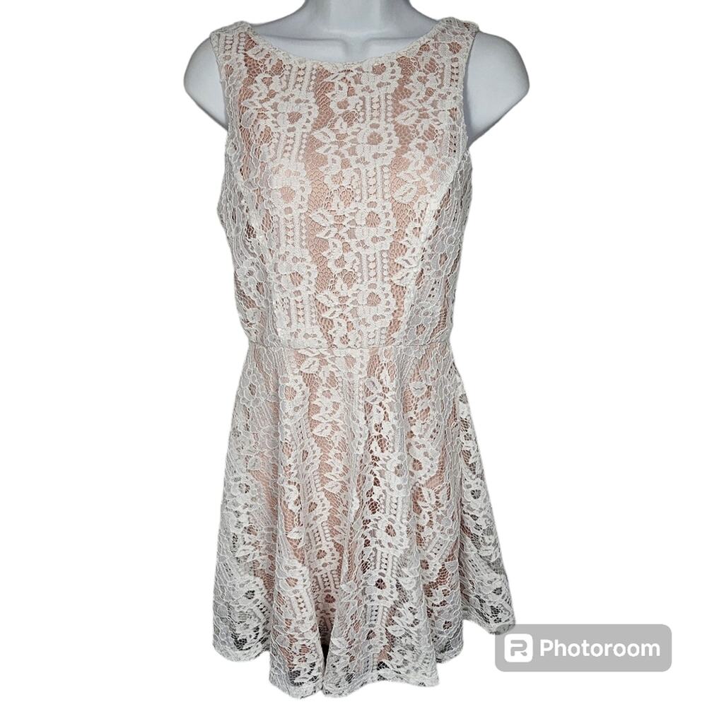 Speechless Ivory Lace Over Pink Lining Skater Style Dress Women's Size S